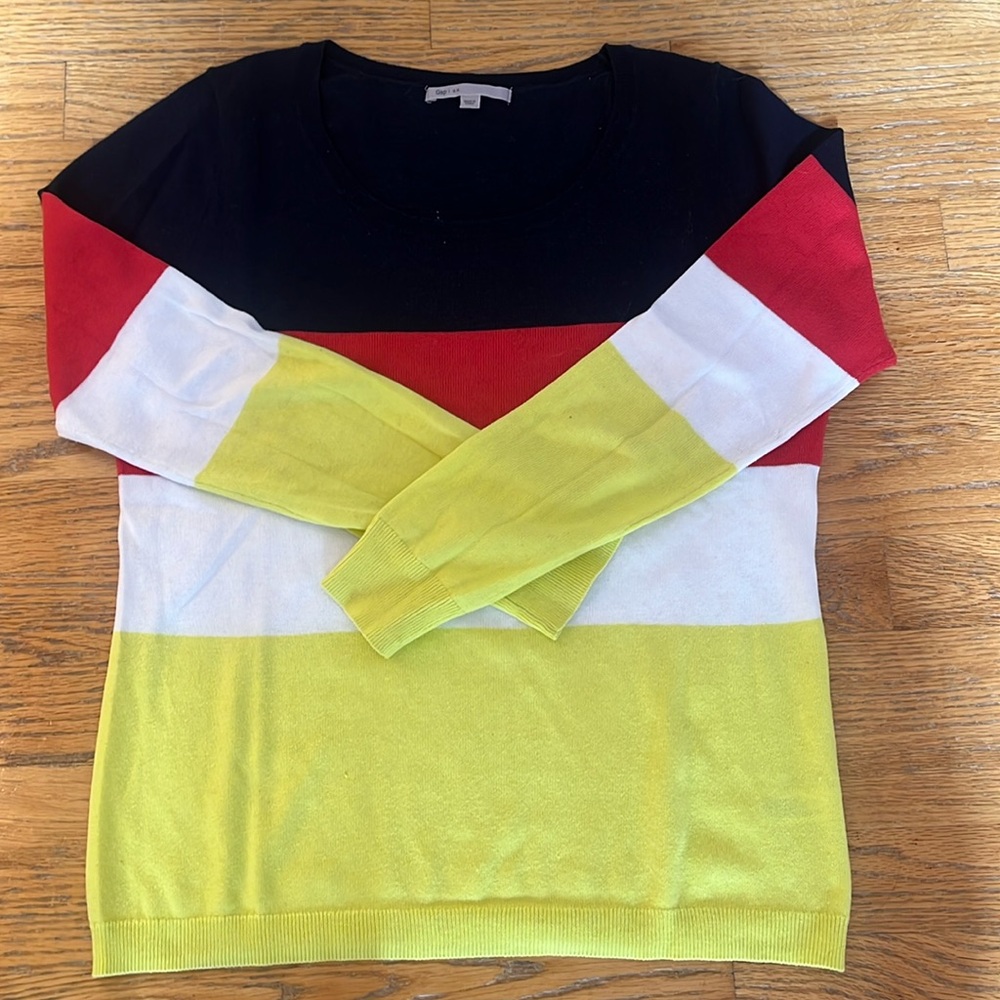 Gap Sweater